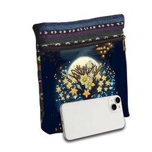 Load image into Gallery viewer, Flower-Diamond Chain Crossbody Bag
