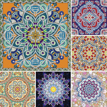 Load image into Gallery viewer, Mandala-Partial Special Luminous Diamond Painting-30x30cm
