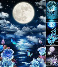 Load image into Gallery viewer, Moonlight Butterfly-Full Drill Diamond Painting-40x70cm
